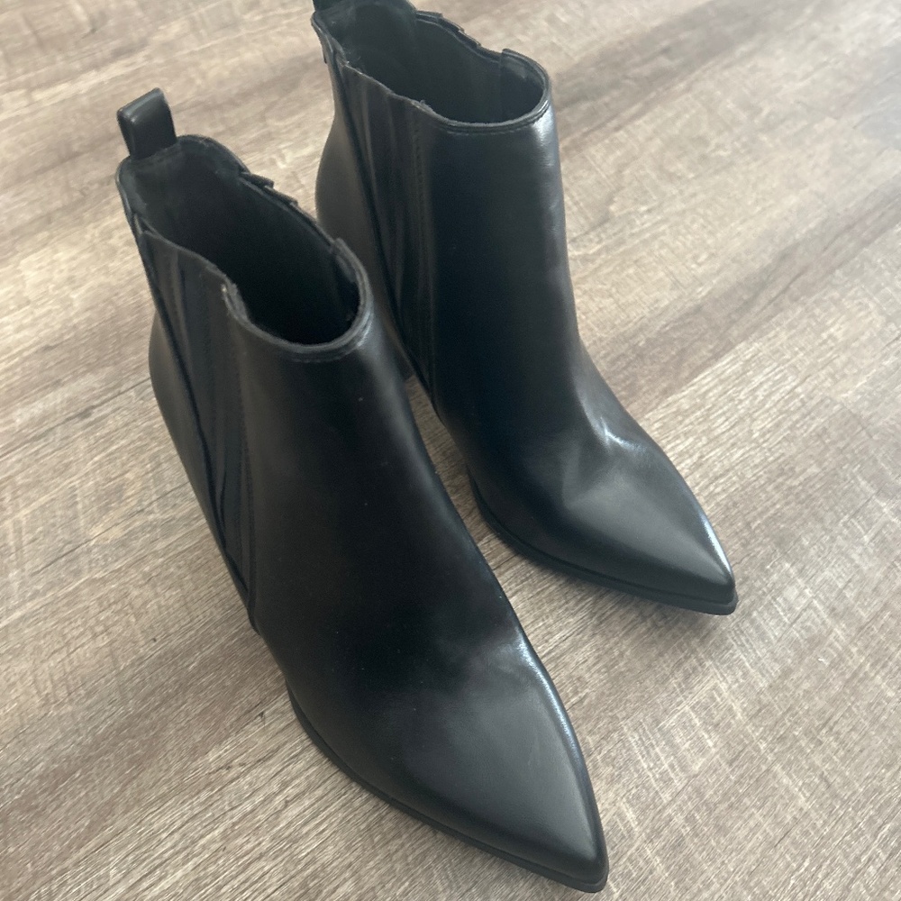 Women’s boota